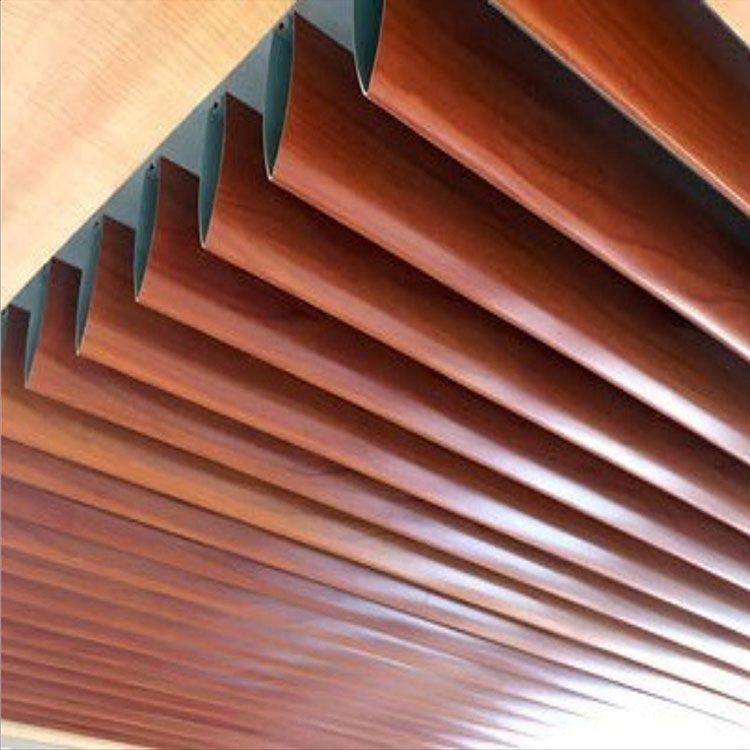 Apa Sistem Profil Bullet-Shaped Aluminium Metal Ceiling Garnering manungsa waé?